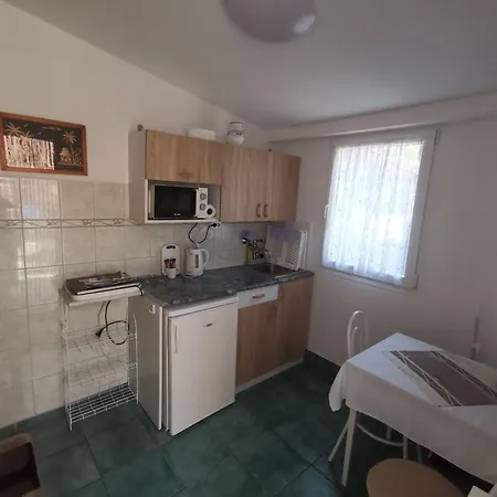 Tini Apartman *